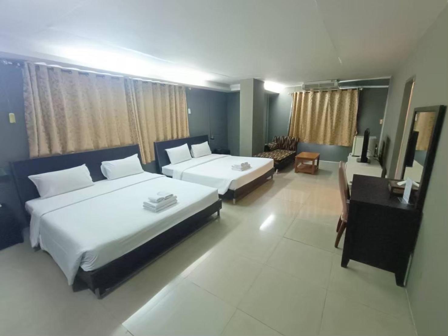 Centric Place Hotel 3*